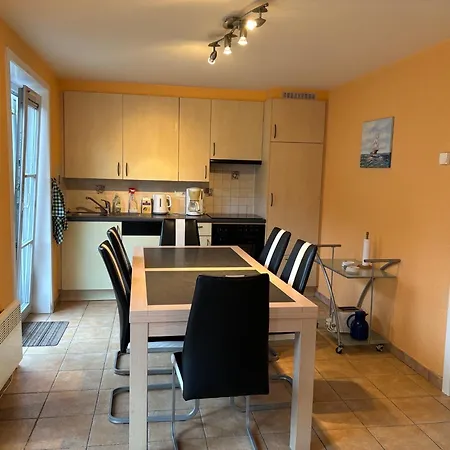 House 49, 3 Slaapkamers, 6 Personen De Haan